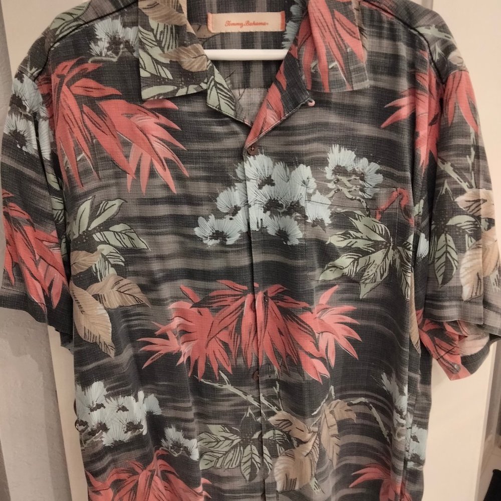 Tommy Bahama Hawaiian Shirt LG